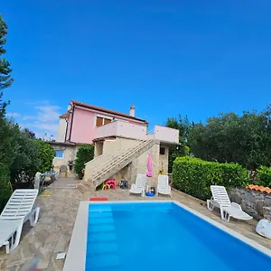 Kate, With A Private Swimming Pool And Garden Malinska