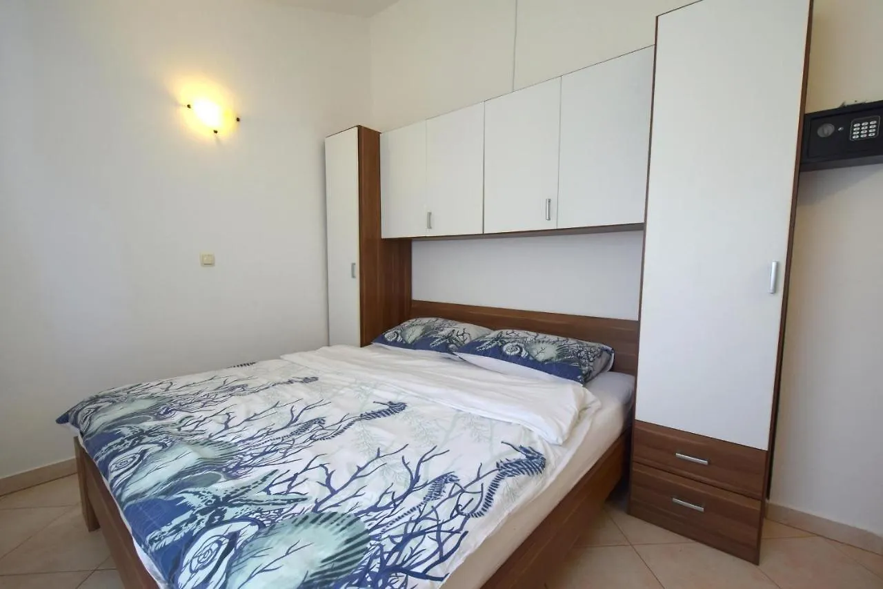 Holiday Home Pere Malinska
